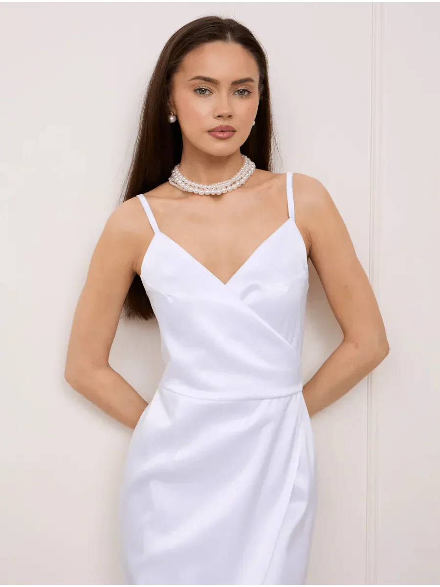 Bert Evening Dress: Elegant and Timeless Style